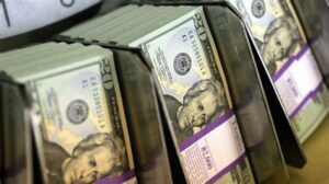 CBN SELLS 20,000 THOUSAND DOLLARS TO EACH BUREAU DE CHANGE AT 1,590 PER DOLLAR